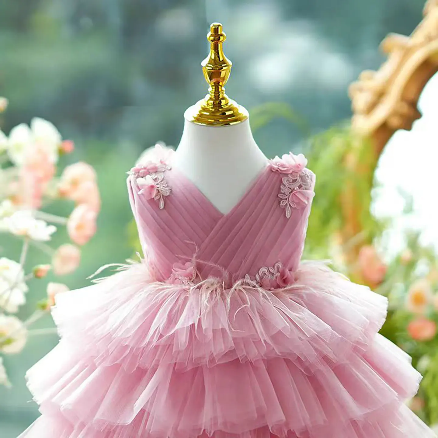 Dreamy Vow D069 Abito da ragazza di fiore rosa in tulle a strati senza maniche glamour Abito da ballo al ginocchio per feste di matrimonio