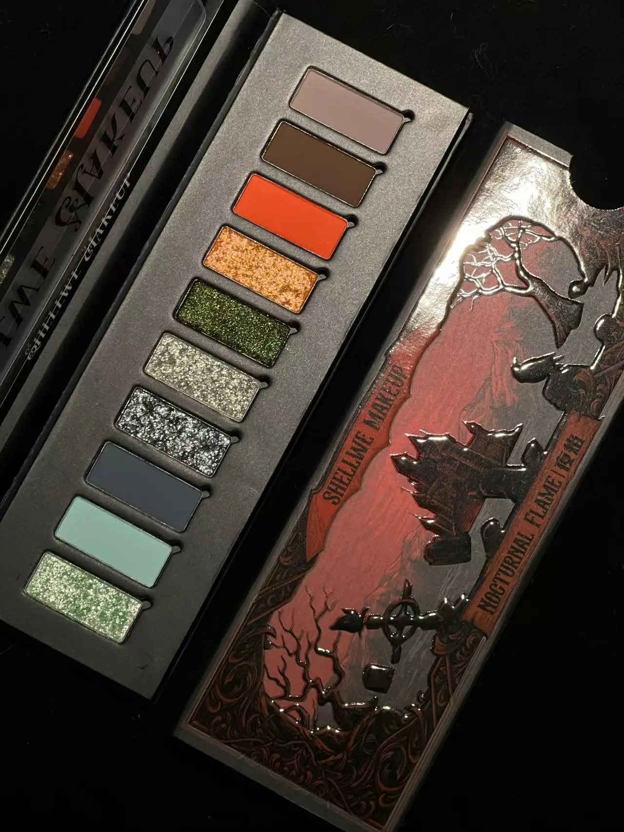 Shellwe Makeup  Co branded Series Nocturnal Flame Night Flame Eye Shadow Disk Chameleon Gothic Eyeshadow
