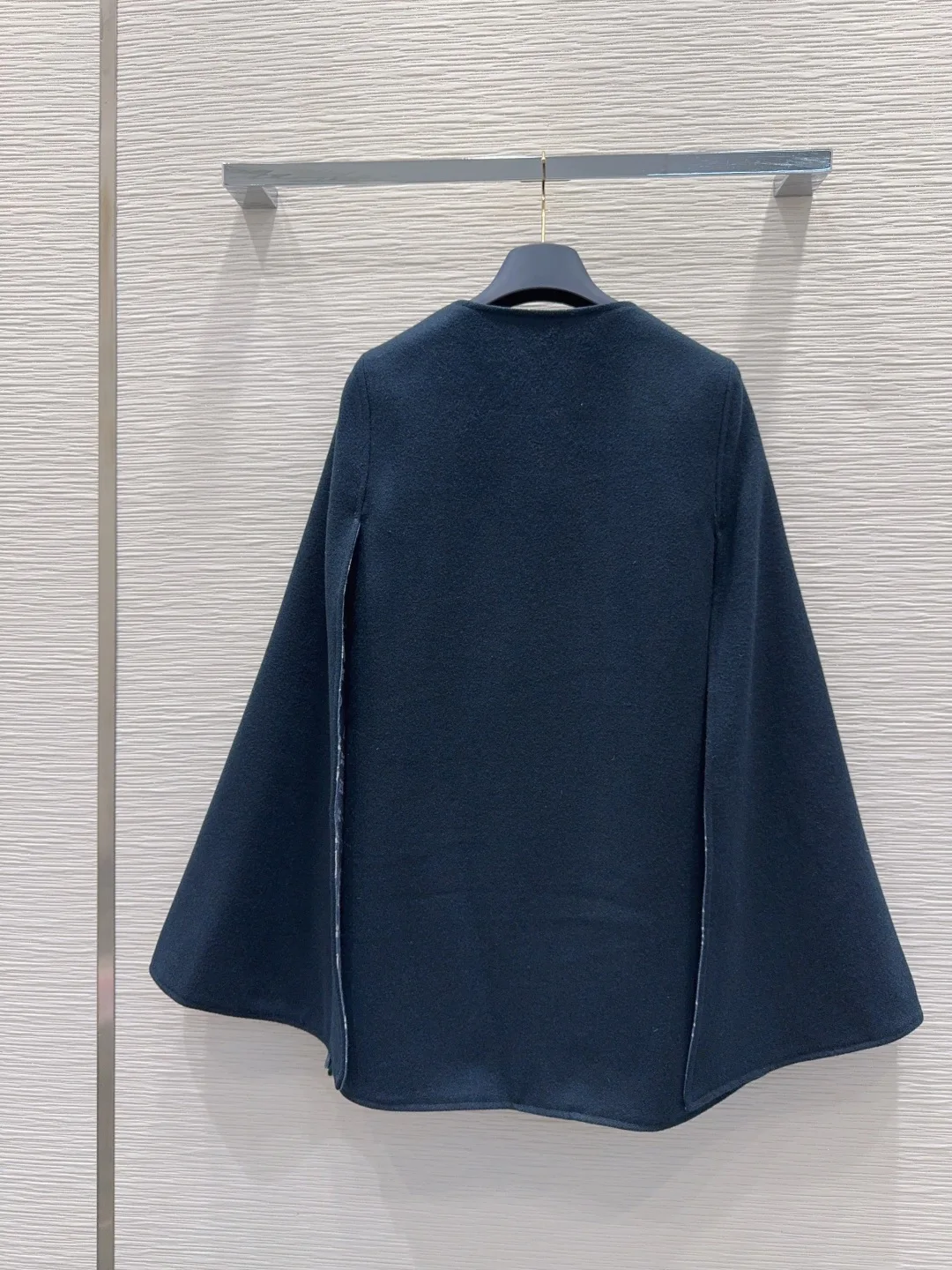 

High Quality Autumn Spring Women's Casual Fashion O-neck Solid Cape Coat J066Q