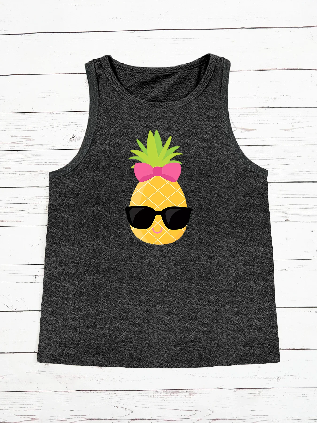 Tropical Fruit Pineapple Sunglasses Fashion Funny Sports Women's Tank Top Loose O Neck Sleeveless Casual Tank