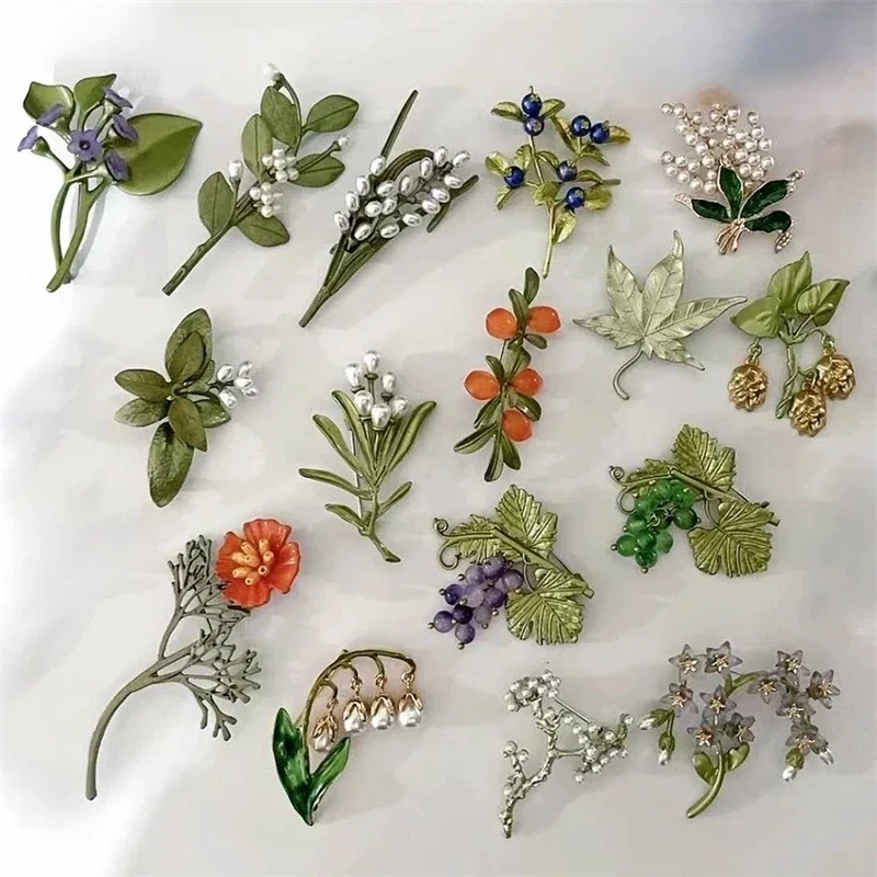 Vintage Emaille Grüne Pflanze Perlen Pin Baum Lotus Blatt Heidelbeere Kirsche Blume Bambus Brosche