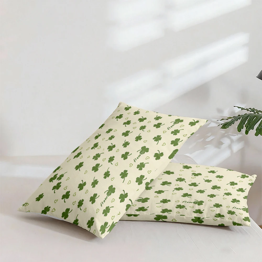 High-Definition Digital Printed Bedding Set, Duvet Cover Set with Clover and Heart Patterns, Large Floral Print Duvet Cover Set, Includes 1 Duvet Cover + 2 Pillowcases, Suitable for Bedroom, Guest Room, Home Decoration, Polyester Fiber Duvet Cover + Pillowcase Three-Piece Set, Ultra-Soft Bedding, Thick Fabric, Suitable for All Seasons, Machine Washable, 3 Pieces view 6