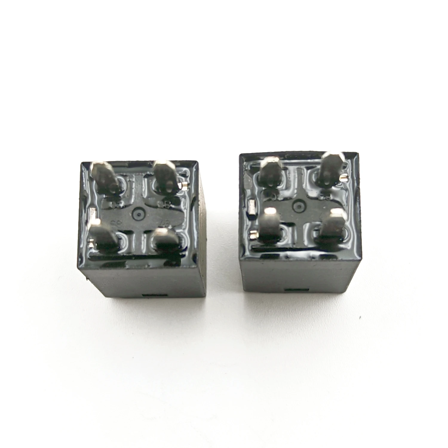 2 SZT. Przekaźnik do Can-am DS 450 Outlander 450 500 570 650 800R 1000 Commander 800R 1000 Renegade 500 650 800R 850 1000 710001778