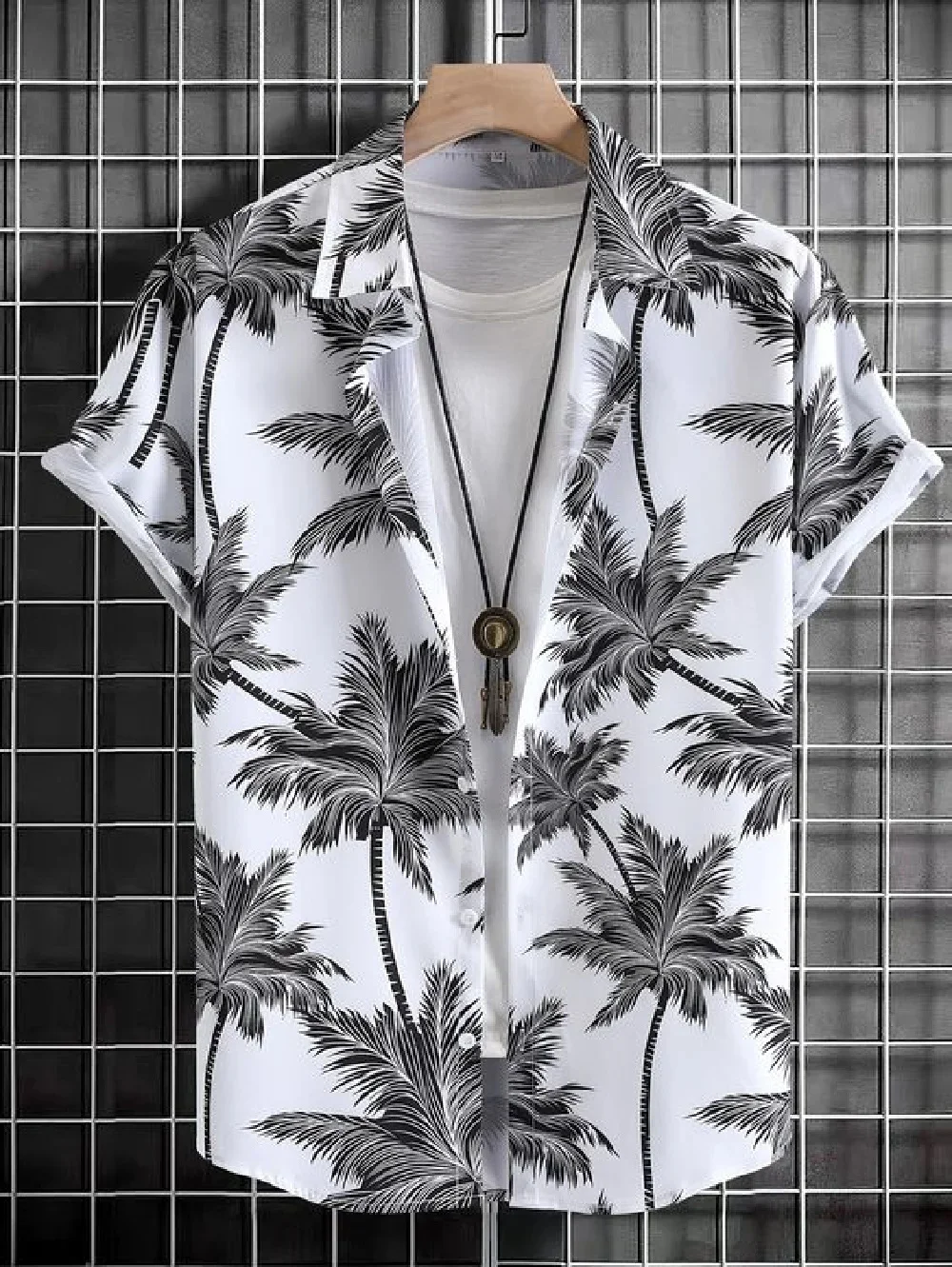 Tropical Coconut Tree Pattern Men's Short Sleeve Button down Lapel Shirt for Outdoor Party Men's Breathable Short Sleeve Street