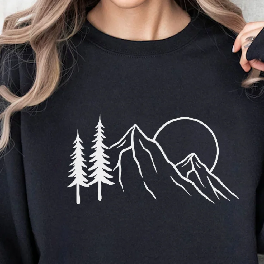เสื้อสเวตเตอร์กราฟิกพระอาทิตย์ต้นไม้ภูเขาการออกแบบที่ได้รับแรงบันดาลใจจากธรรมชาติสไตล์ผจญภัยกลางแจ้งลำลองหลวมแขนยาวเสื้อที่สะดวกสบาย