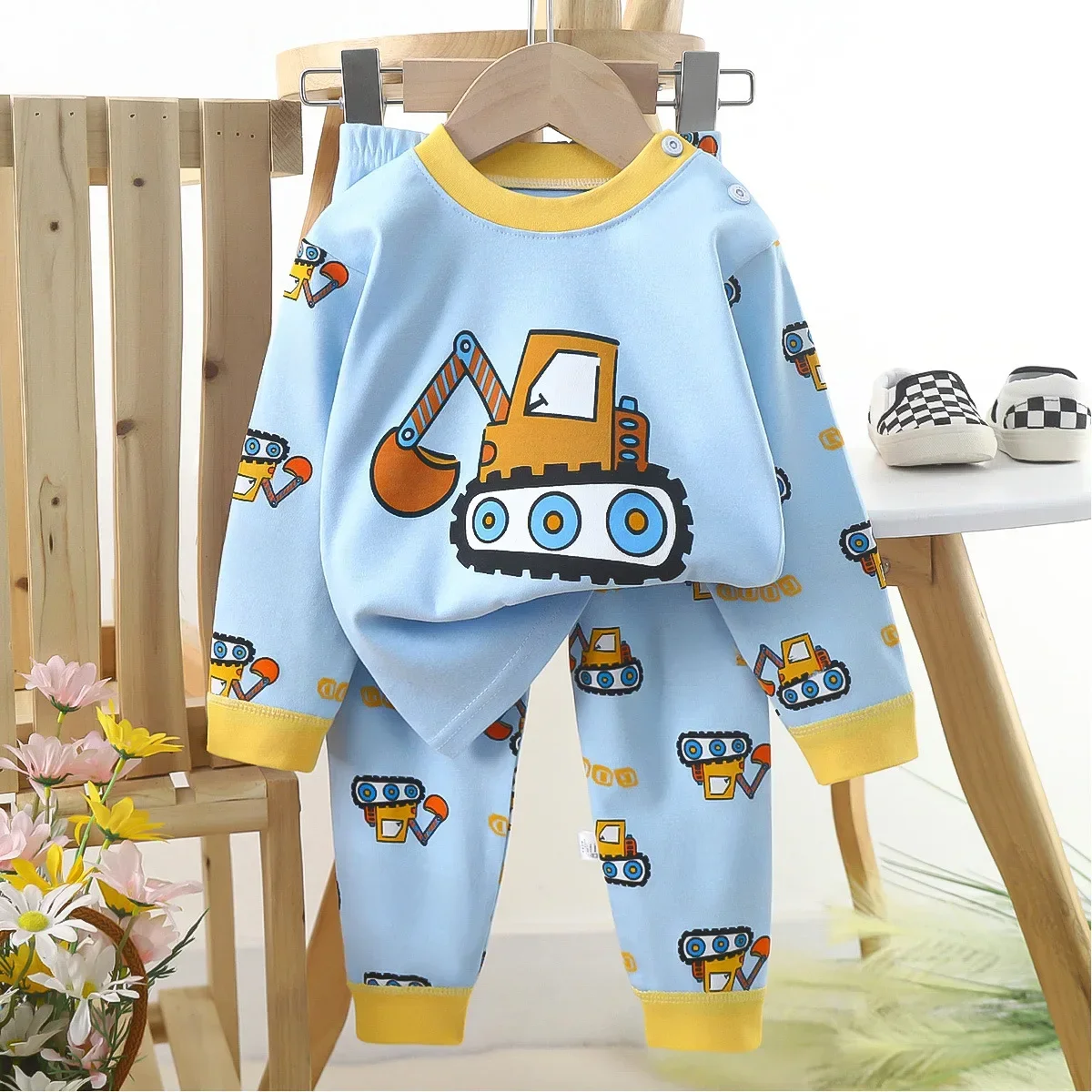 Dzieci Chłopcy Casual Ciepła bawełniana piżama Cute Cartoon Bear Koszulka z długim rękawem Topy + Spodnie Nowe dzieci Jesienne zestawy odzieży do spania — zdjęcie 2