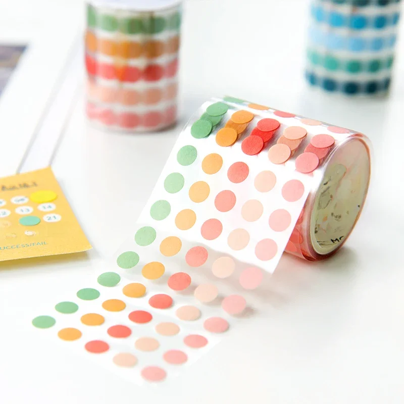 Dekoratives selbstklebendes Washi-Tape, Abdeckband, DIY-Scrapbooking-Aufkleberetikett, japanisches Briefpapier, farbige Punkte, 5 x 300 cm
