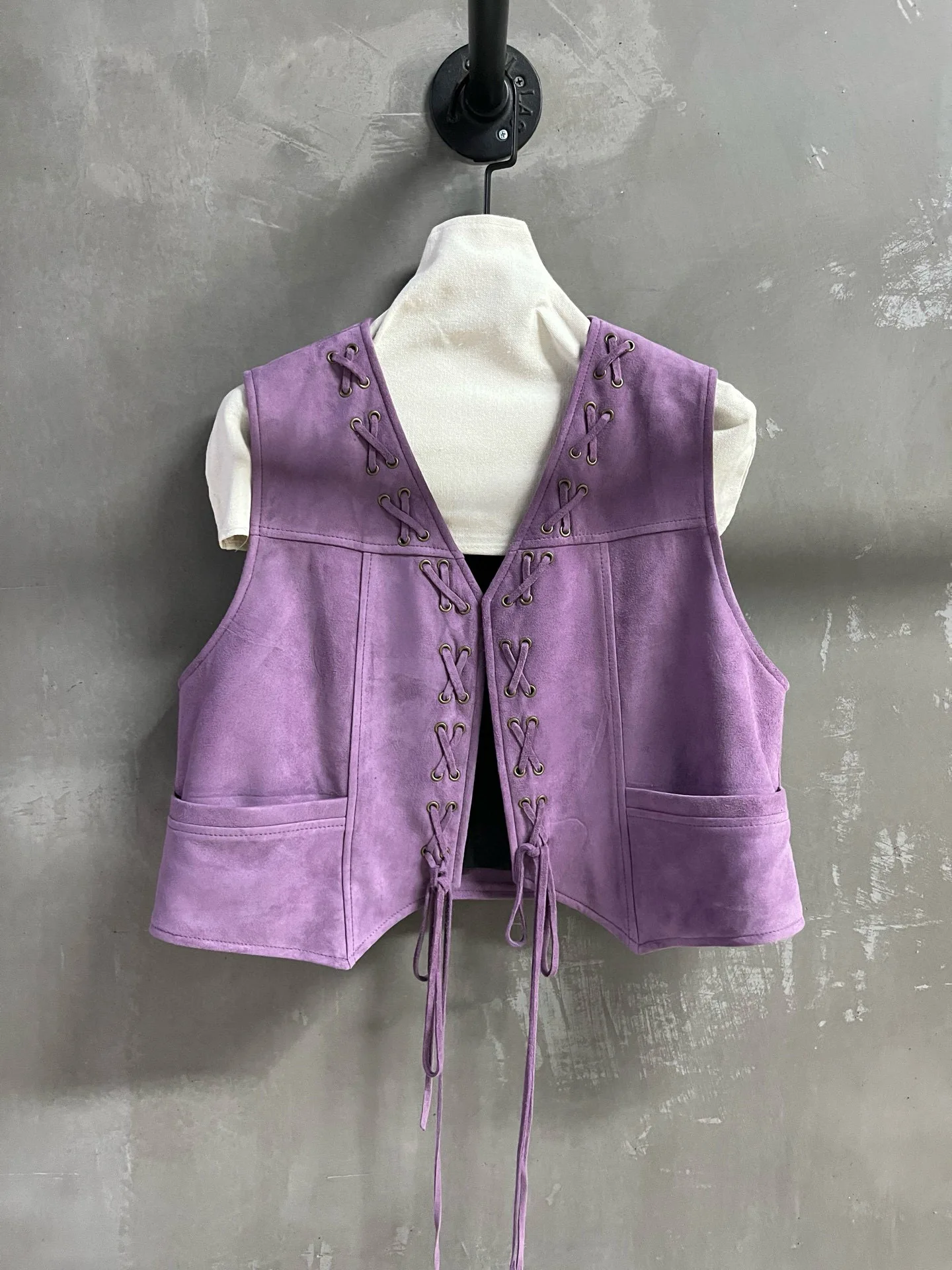 Gilet in vera pelle scamosciata stile classico retrò da donna autunnale