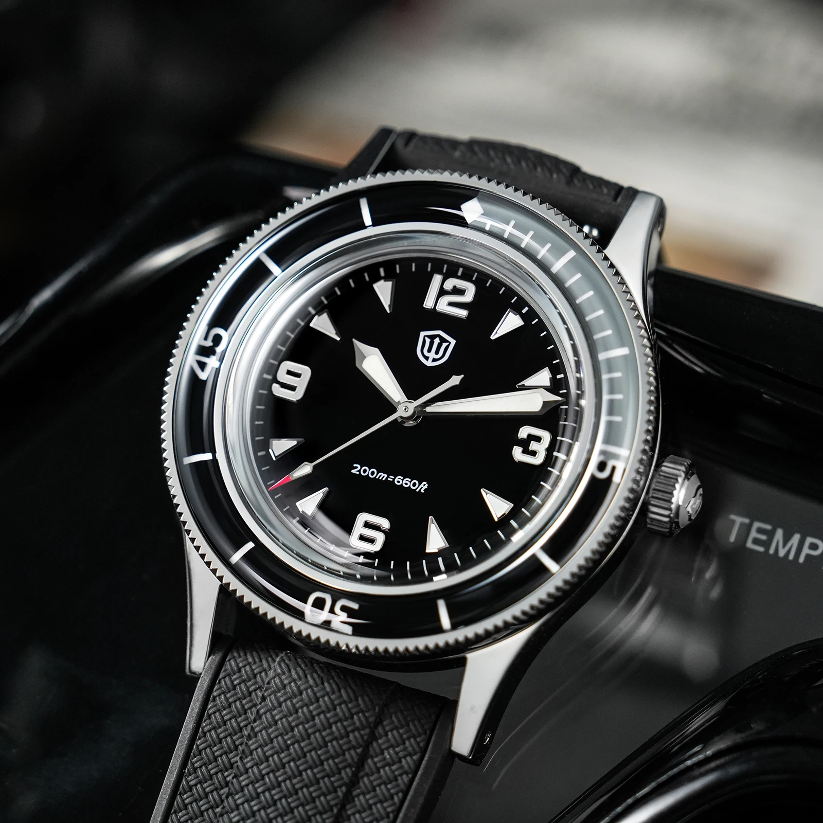 

Watchdives WD50Q Vintage Watch VH31 Quartz Movement Bubble Sapphire BGW9 Luminous 30bar Waterproof Stainless Steel 38mm Watches