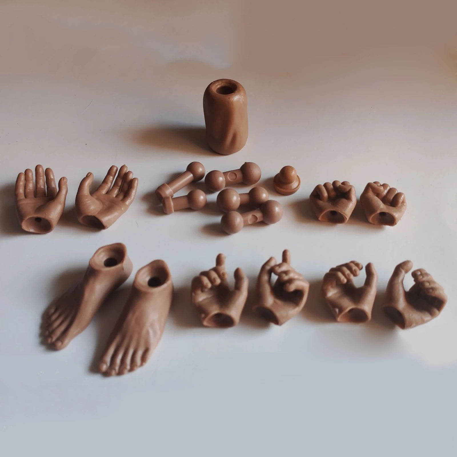 

5 Pcs 1/6 Scale Action Figure Body Different Hand Type Nude Male Female Pair of Feet Head Connector Neck and Body Connector