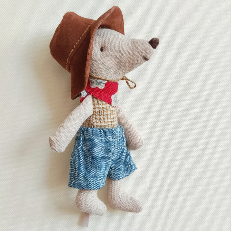 

Tiny cowboy Mouse Cloth Toy Kid's play mate Cute Cotton Linen Retro Little Mice Plushie with Hat