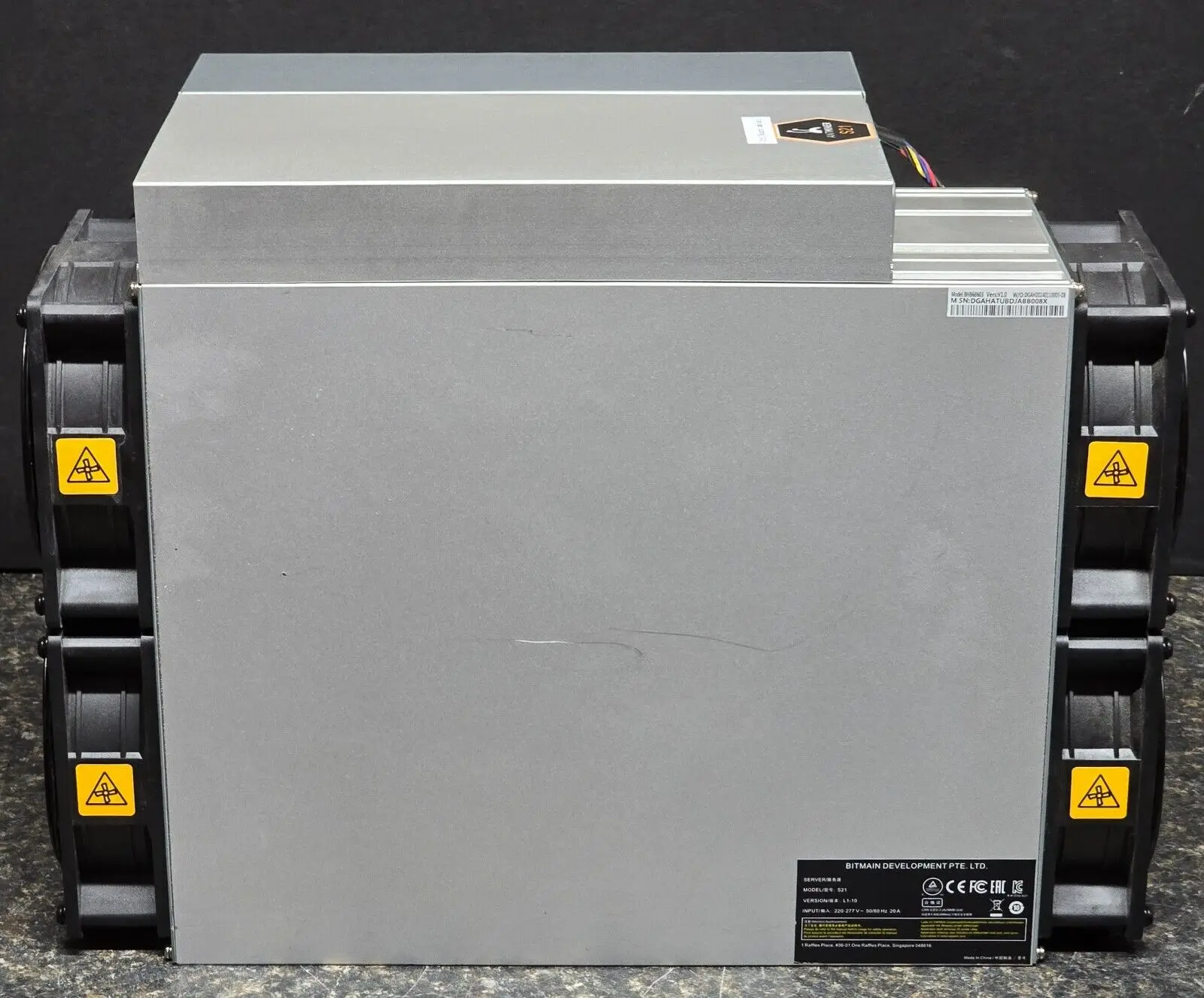 КУПИТЬ 3 ПОЛУЧИ 2 БЕСПЛАТНО Bitmain Antminer S21 195TH/S 3412 Вт Bitcoin  Miner ASIC Miner + шнур питания P13-C20 / Бесплатная раздача