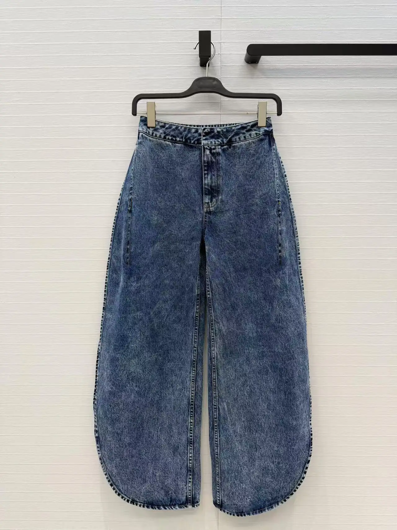 

2026 Spring/Summer New Cotton Women's Jeans Fashion Retro Blue High-Waisted Straight Leg Wide-Leg Denim Pants 16