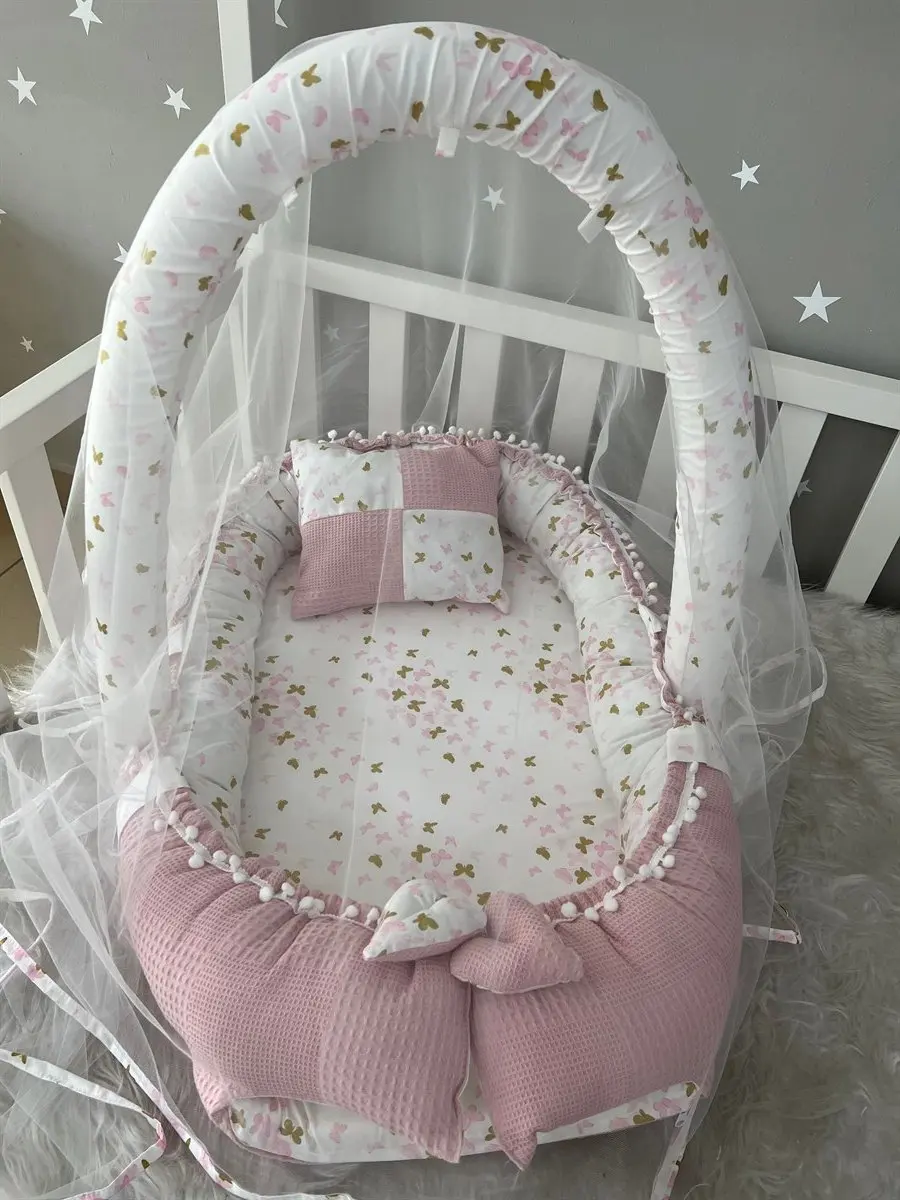 Handmade Powder Waffle Pique Fabric Butterfly Design Pompom Toy Apparatus and Tulle Babynest Set