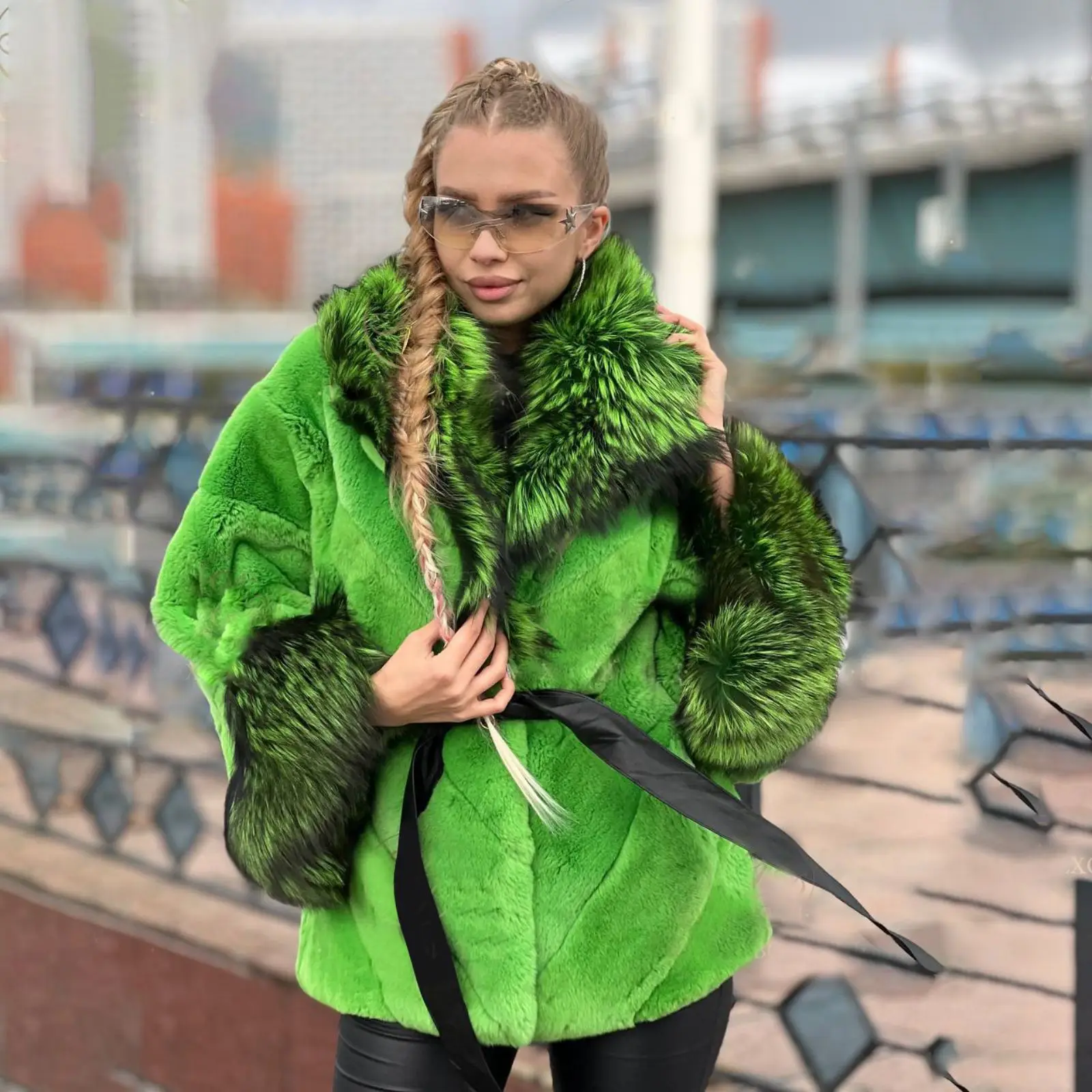 

Fashion Green Natural Rex Rabbit Fur Coat with Silver Fox Fur Lapel Collar and Sleeve Cuff Genuine Rex Rabbit Fur Jacket Woman