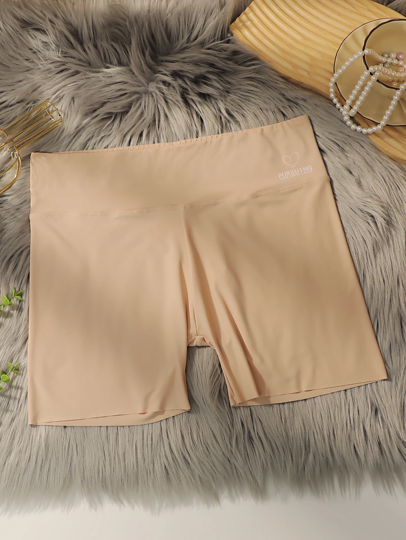 Women Plus Size Sports Shorts High Waist Yoga Shorts Slim Fit Butt Lift Gym Running Biker Shorts 1XL-3XL