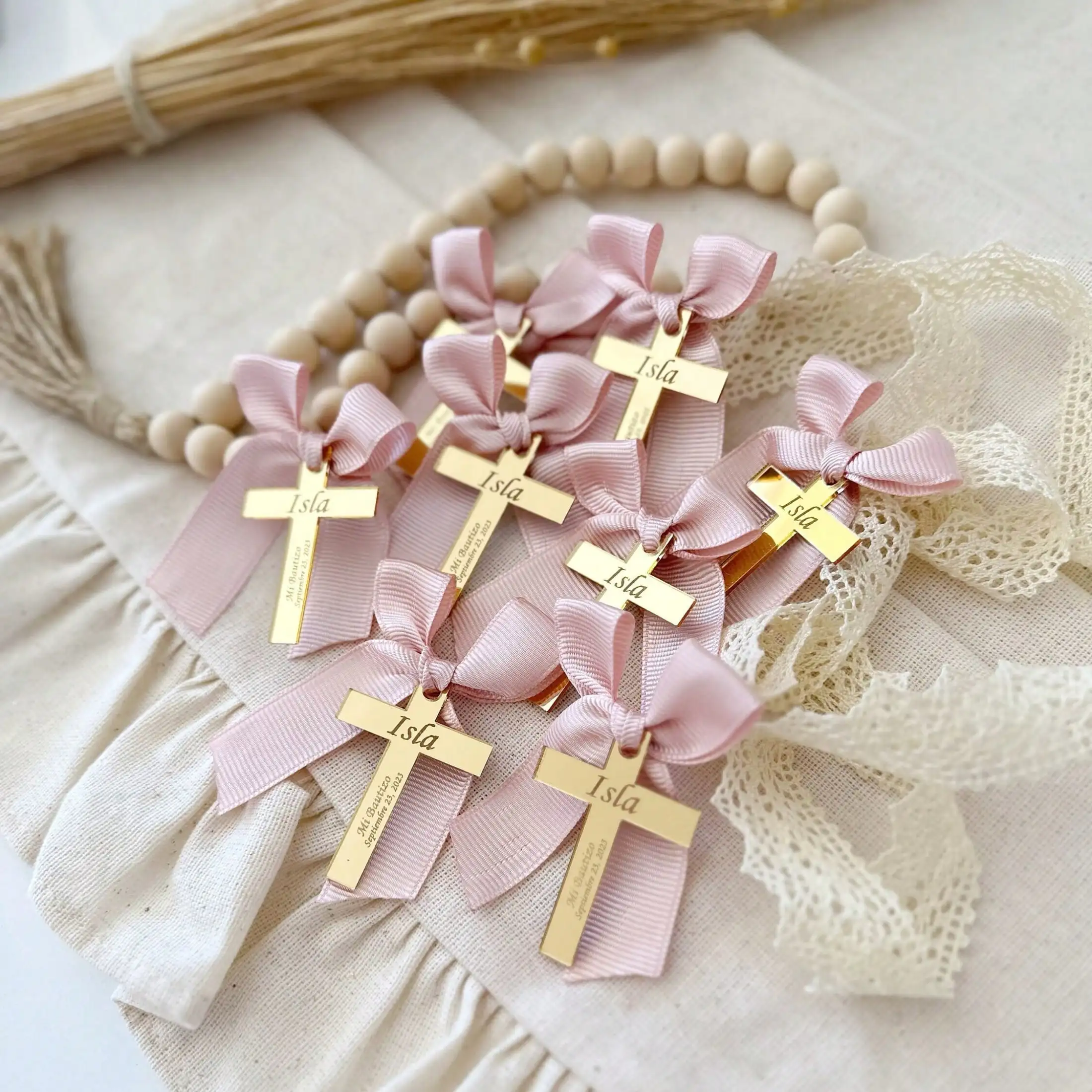 Plaque en acrylique miroir personnalisée en forme de croix, étiquette personnalisée pour cérémonie de baptême et de baptême chrétien, décoration cadeau pour Quinceañera et Eid.