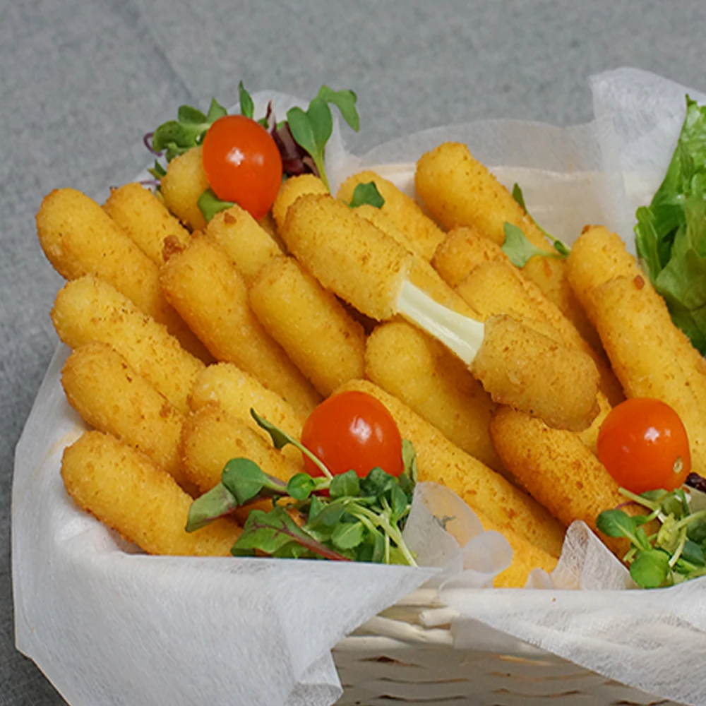 1kg of mozzarella cheese sticks stretched amid Bassac fritters