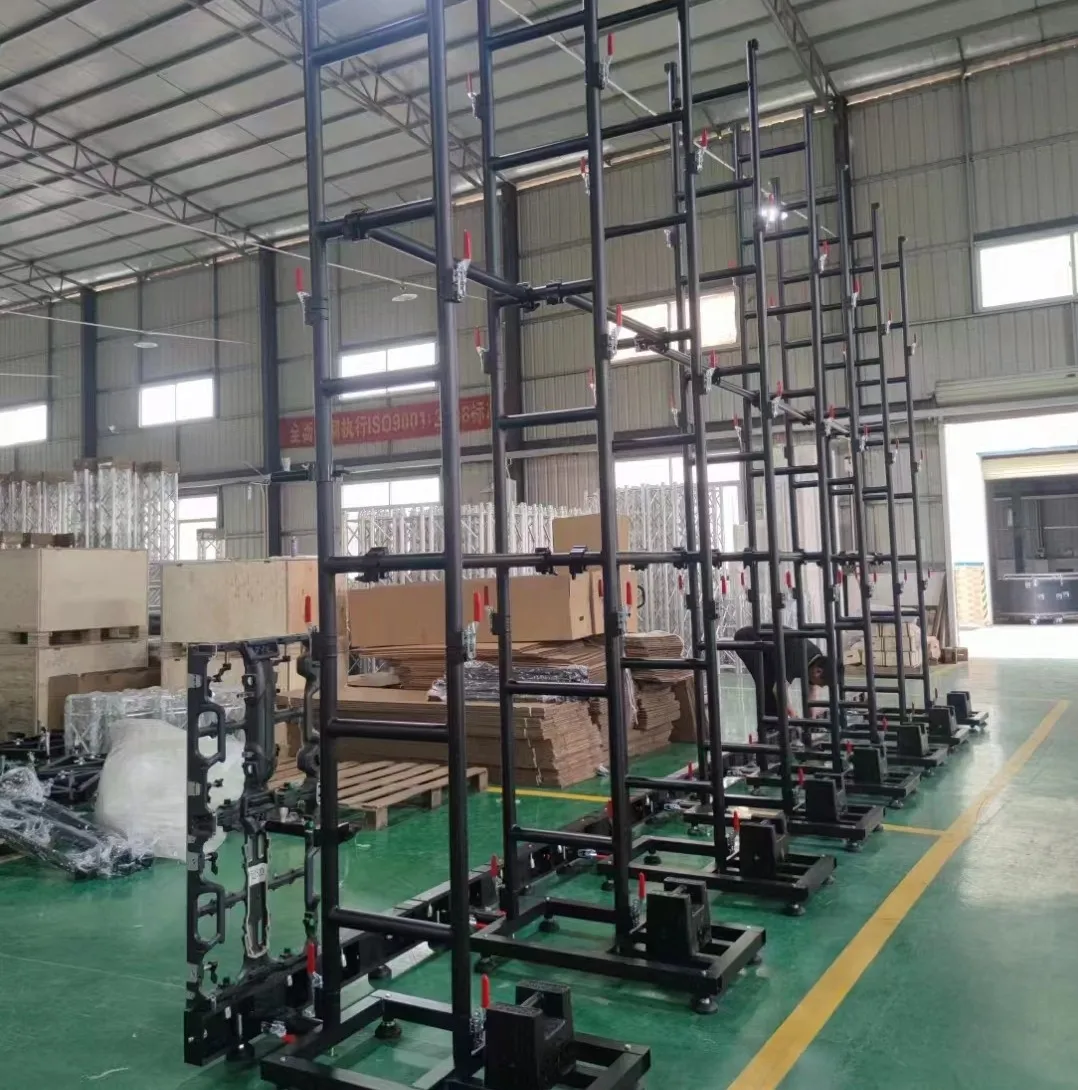 屋外レンタルLEDディスプレイ トラス LEDビデオウォールブラケット サイズ5x3M用 キャビネットサイズ500x1000mm