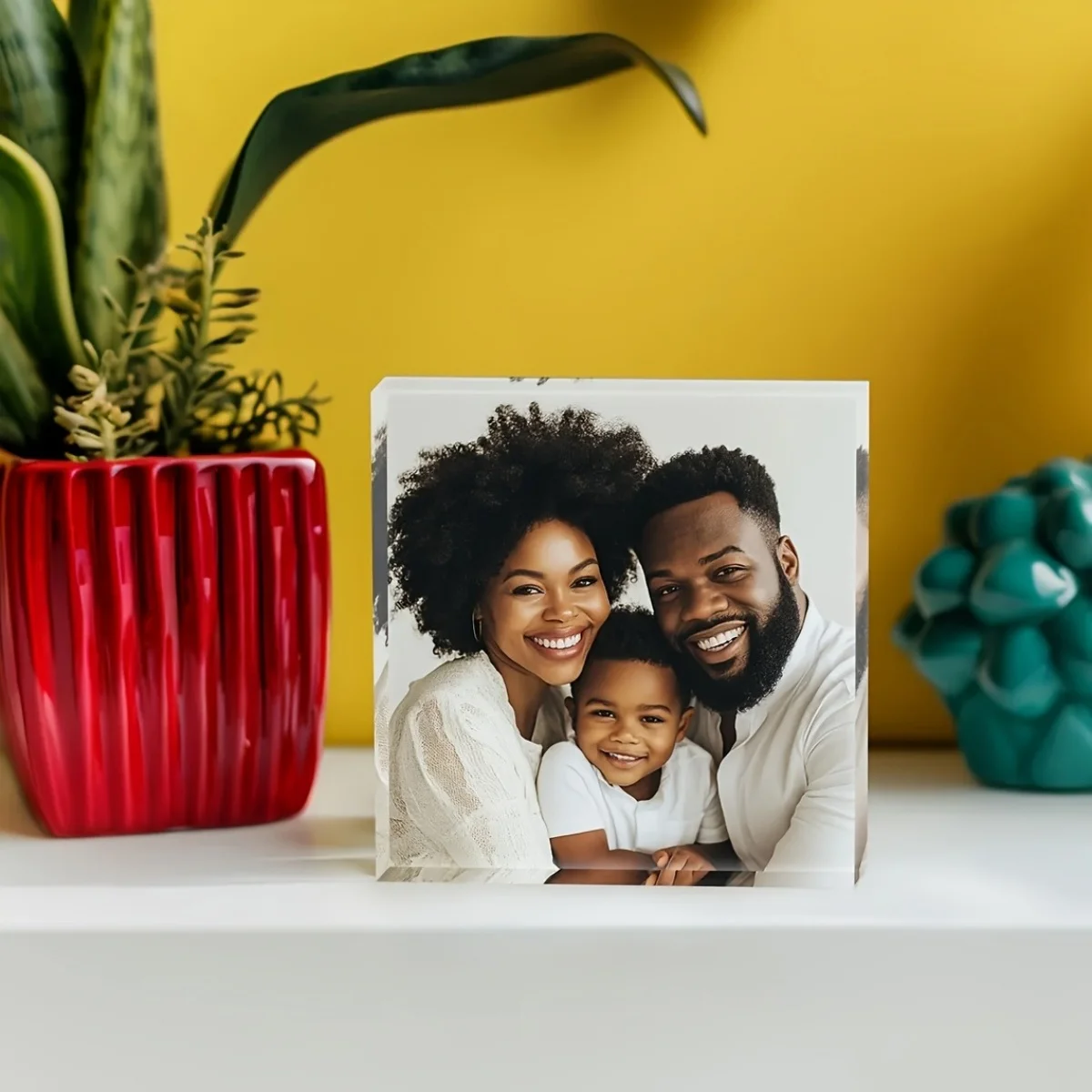 Customizable Acrylic Ornaments—Perfect for Wedding Anniversaries, Birthday Gifts, and Décor for the Bedroom or Living Room.