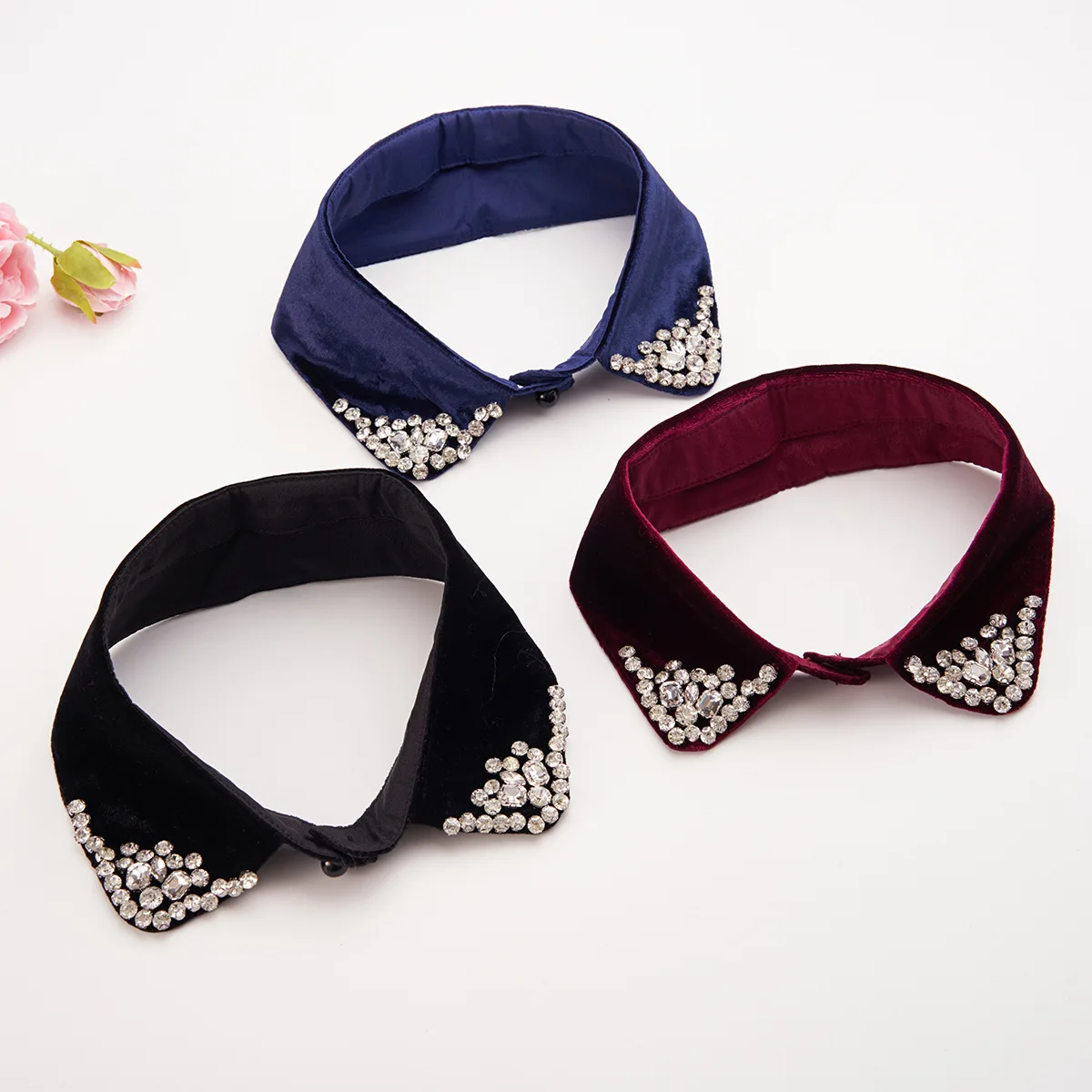 2024 New Gold Velvet Material Rhinestone Decorative Pointed Collar Women's Fake Collar