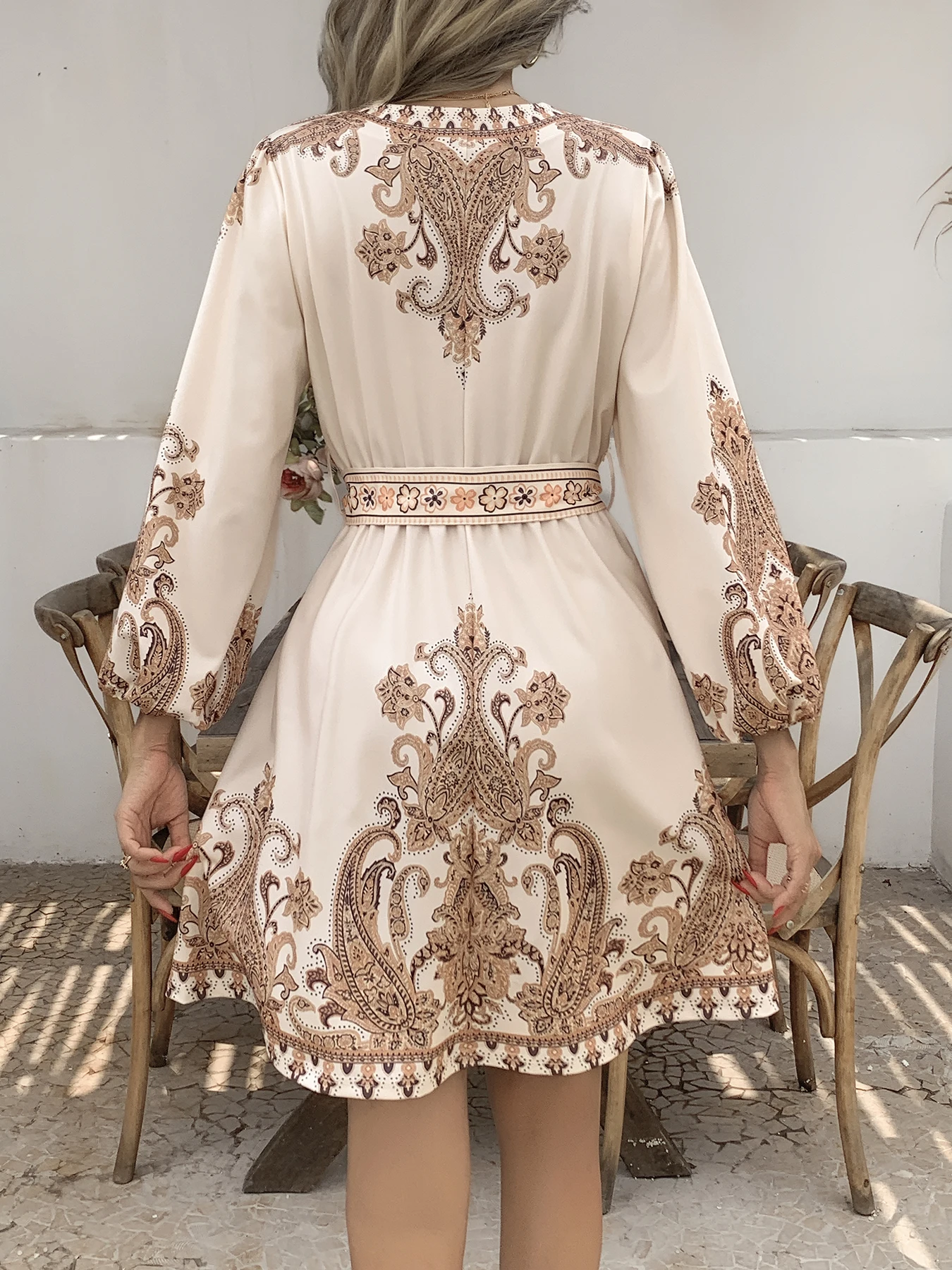 Boho Women's Dress - Vintage V-Neck Ruffled Floral Print Dress with Belt, Lantern Sleeves Button Down Casual Short Summer Dress