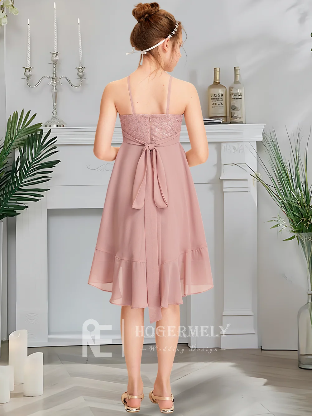 หรูหรา Halter จูเนียร์ชุดเพื่อนเจ้าสาว Twilight Blush ดอกไม้สาวชุดไม่สมมาตรชีฟองลูกไม้ Cascading Ruffles งานแต่งงาน