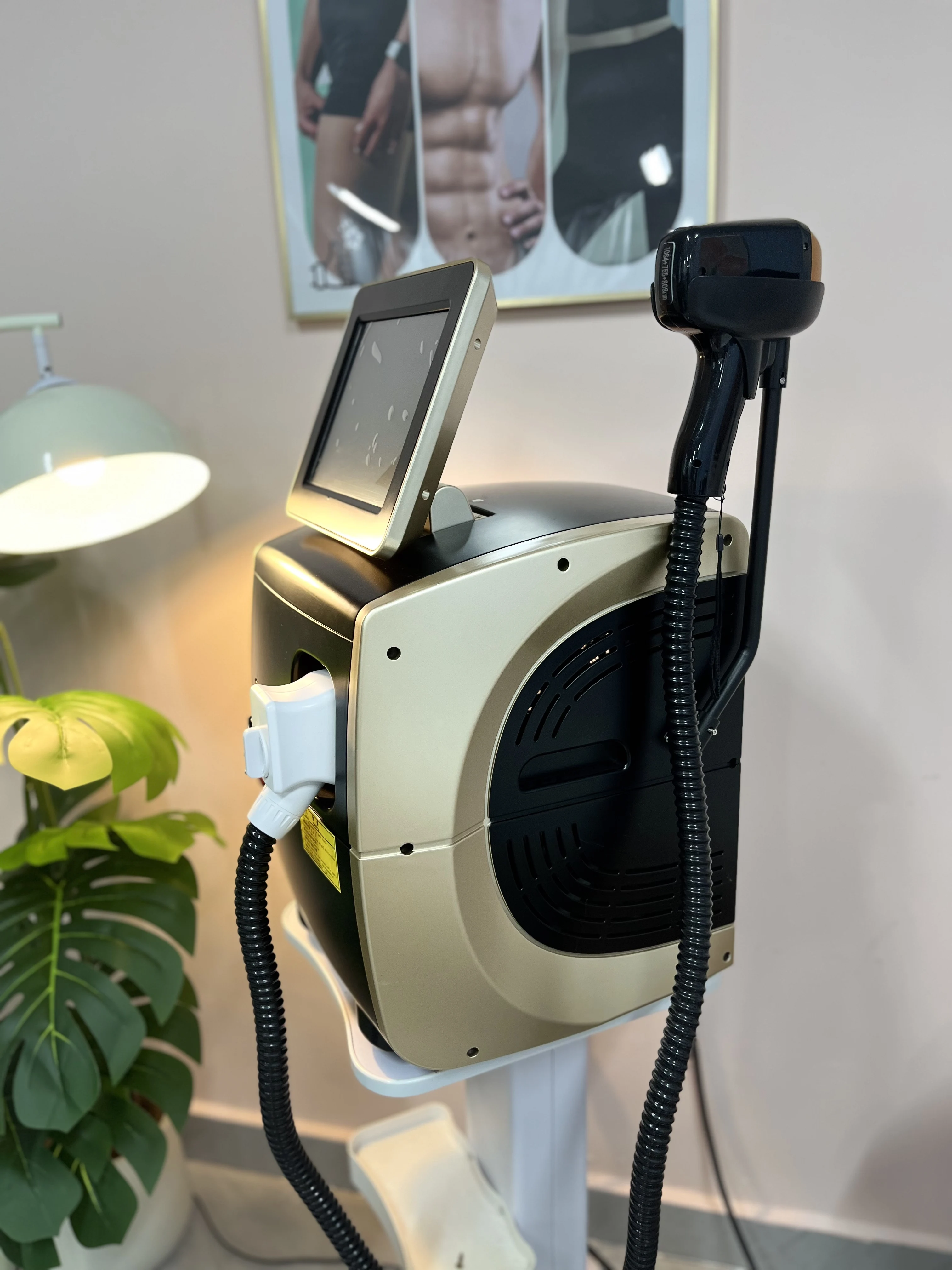 

New Diode Laser755 808 1064nm Multi Wavelengths Hair Removal Machine Cooling Head Painless Laser Epilator Face Body Hair Removal