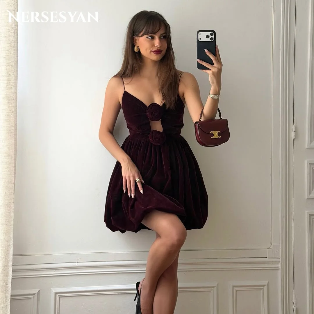 

Nersesyan Burgundy Velour Prom Dresses Spaghetti Straps 3D Flowers Guest Mini Dress Velvet Party Gowns robe femme Customized
