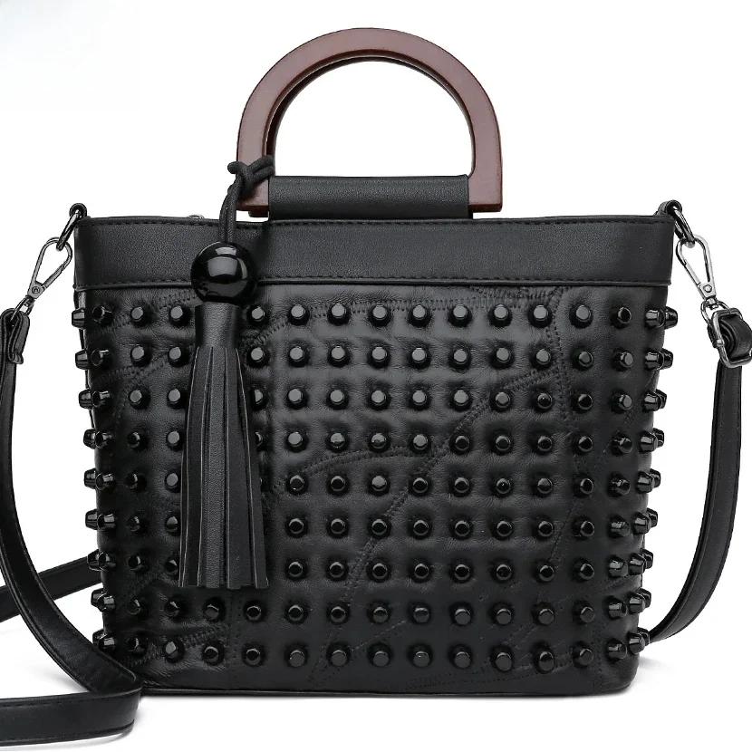 Modna skóra owcza torebka damska luksusowe nitowane torebki damskie Tote Bag znane marki Messenger torby Crossbody dla kobiet — zdjęcie 2