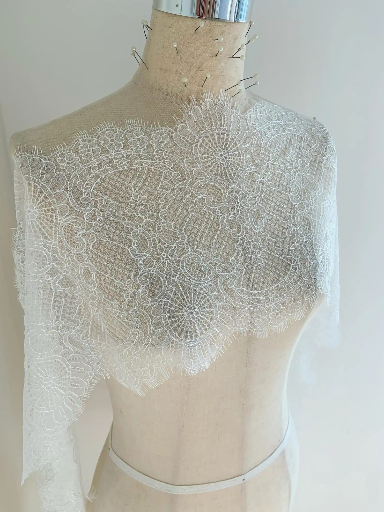 3 Yard Off White Chantilly Lace Trim With Double Scallops For Wedding Dress Couture Lingerie