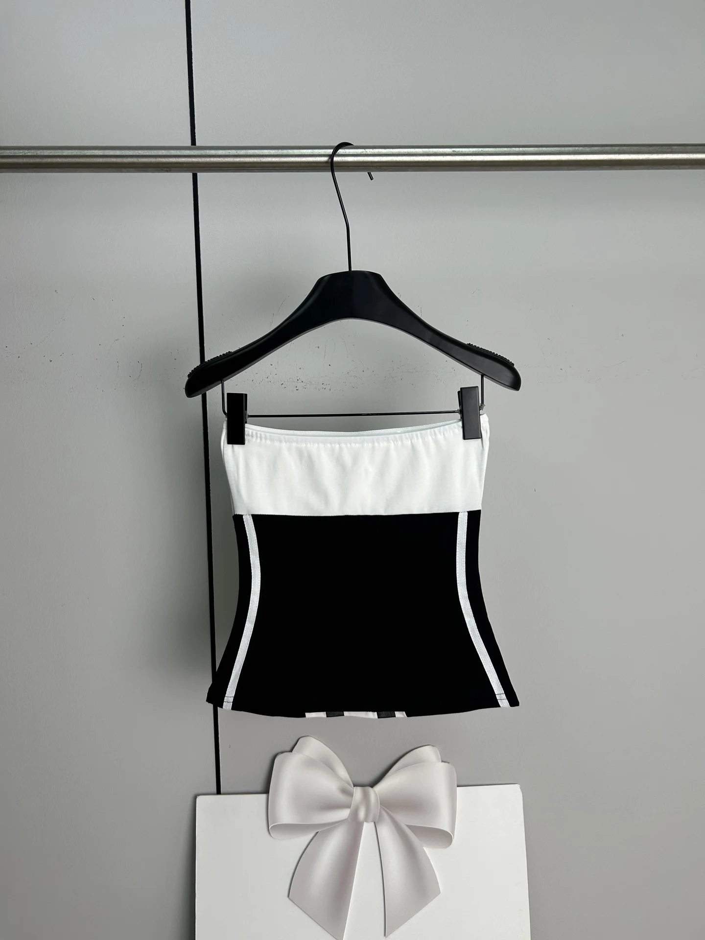 

High quality spring and summer women's fashionable spicy girl strapless SU215