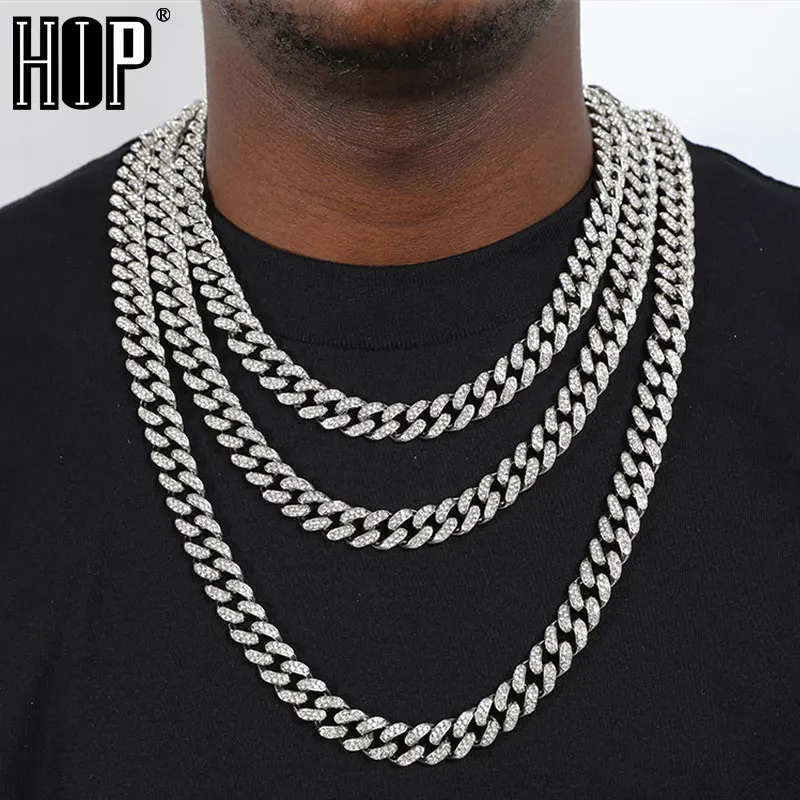 Collane e Bracciali Uomo: La Scelta Perfetta per lo Stile Hip Hop e il Look Iced Out