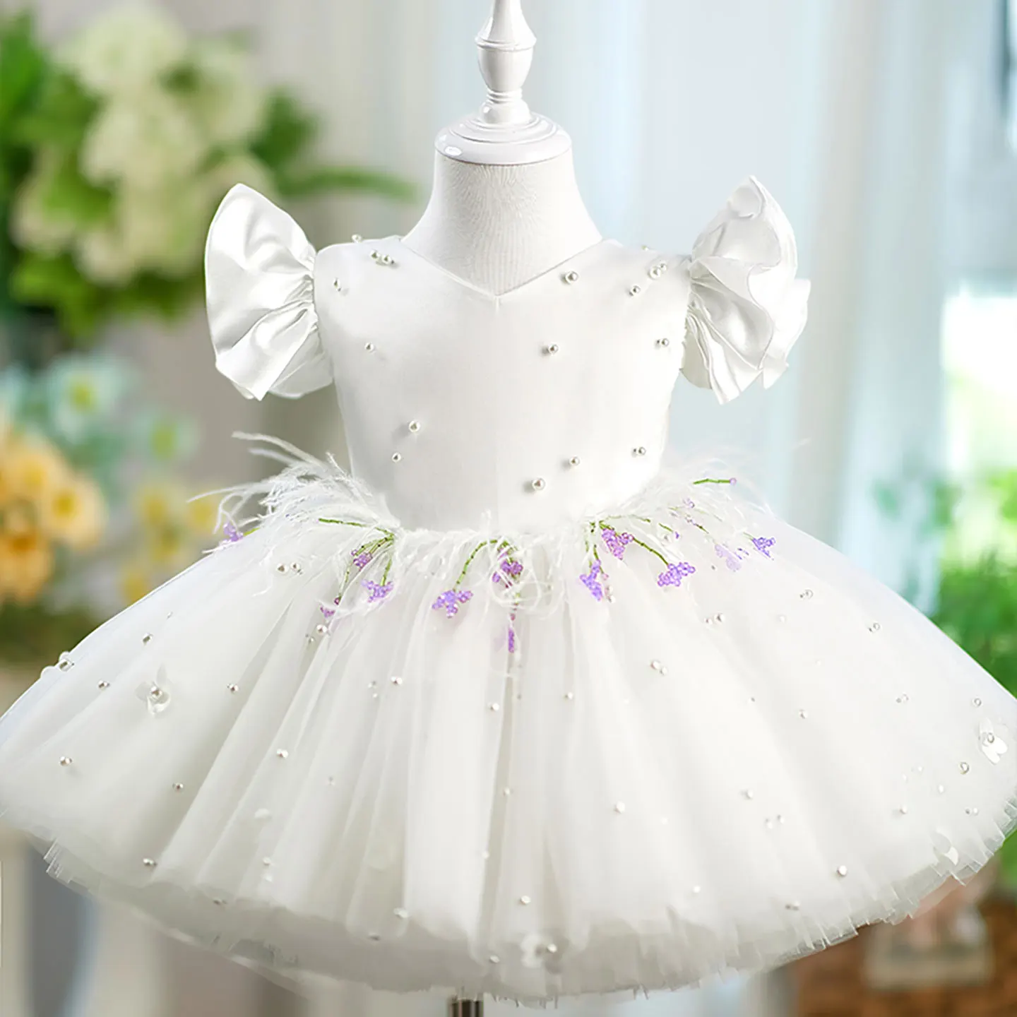 

Dreamy Vow Lovely Satin Top Tulle Short Sleeves Feathers Bowed Baby Flower Girl Dress Wedding Evening Spring Prom Ball Gown D067
