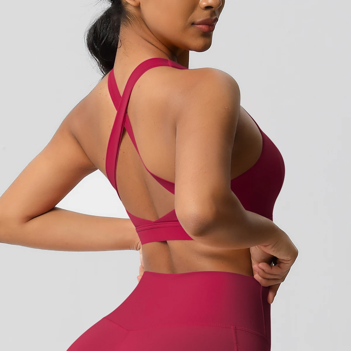 Sexy Yoga vest Gym Sports Yoga Underwear  Training Sleeveless Sport Gym Tops Women Fitness Crop Top Shockproof Sports Bras