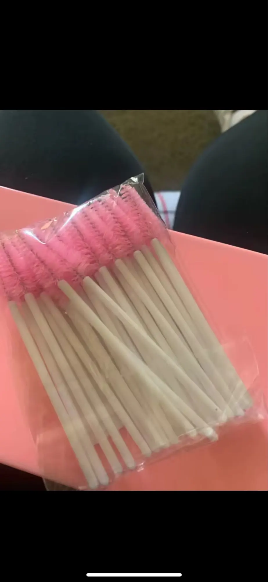 50pcs Eyelash Eyebrow Brush Water Drop Shape Nylon Material Lashes Makeup Brushes Eyelash Extension Beauty Tools Mascara Wand photo review