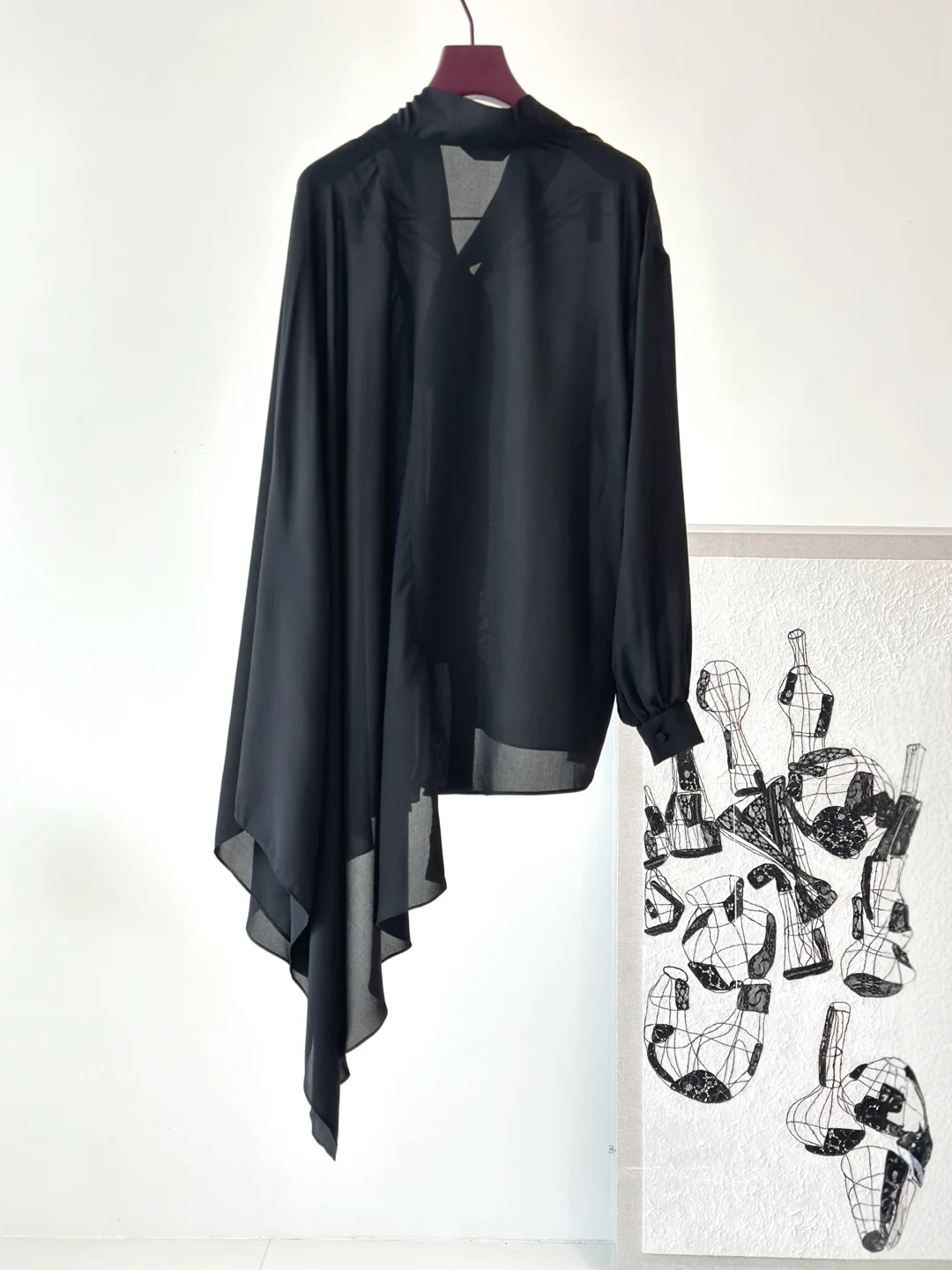 

2025 Spring/Summer New Super Loose Series Leading Asymmetric Single Sleeve Elegant Shirt 213