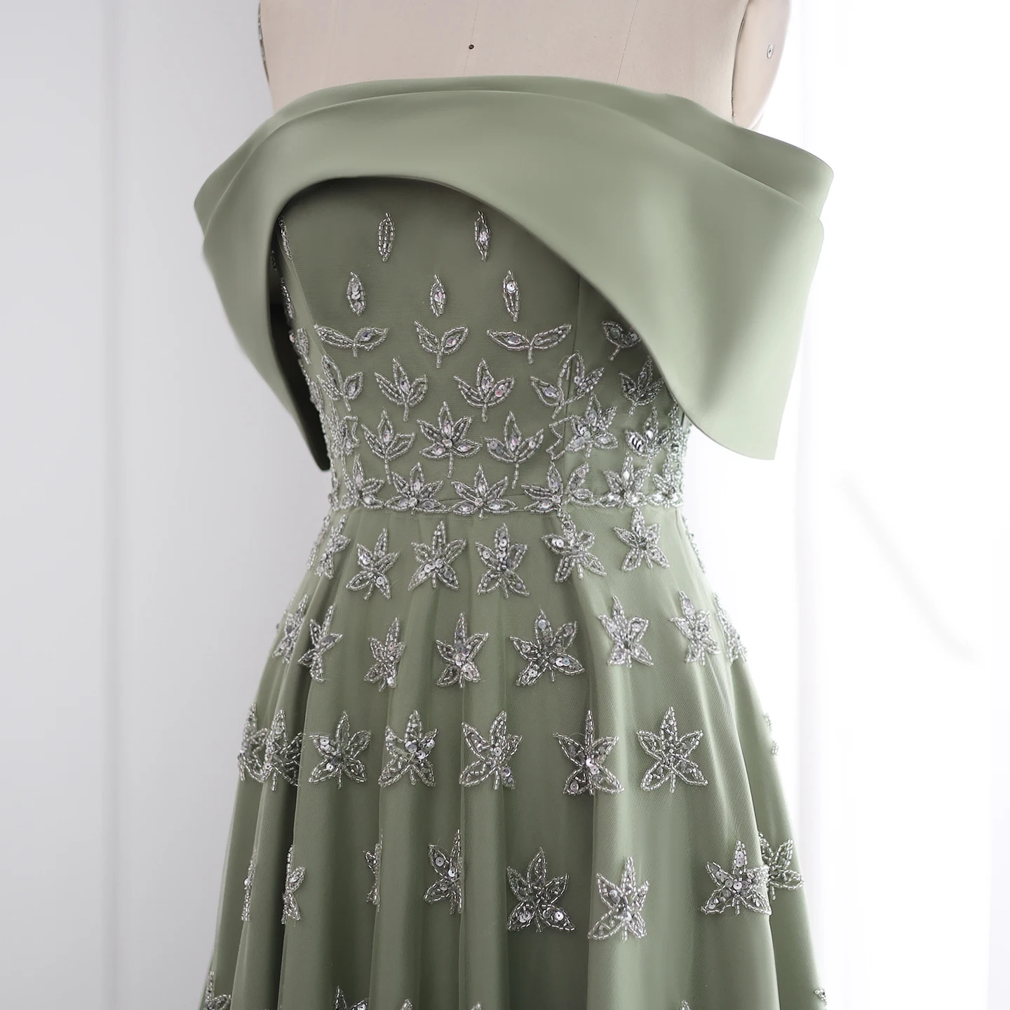 Sharon Said Luxuriöses gelbes Satin-Abendkleid aus Dubai mit Cape, schulterfrei, für arabische Frauen, Hochzeitsfeierkleider SS455, maßgeschneidert – Detail 38