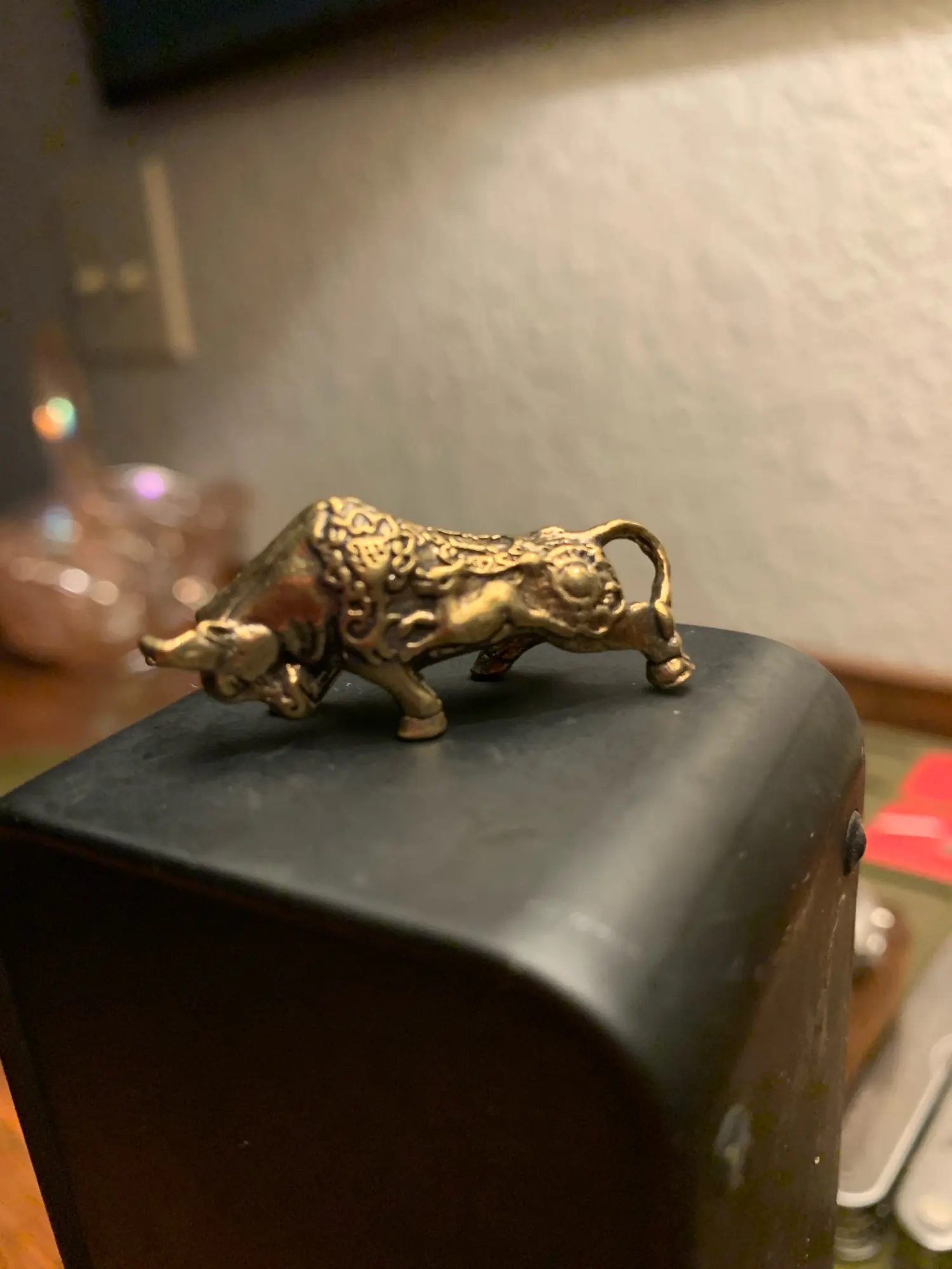 Brass Lucky Bullfighting Statue Home Decoration Ornaments Copper Animal Miniature Figurine Bring Wealth Office Desk Decor Crafts photo review