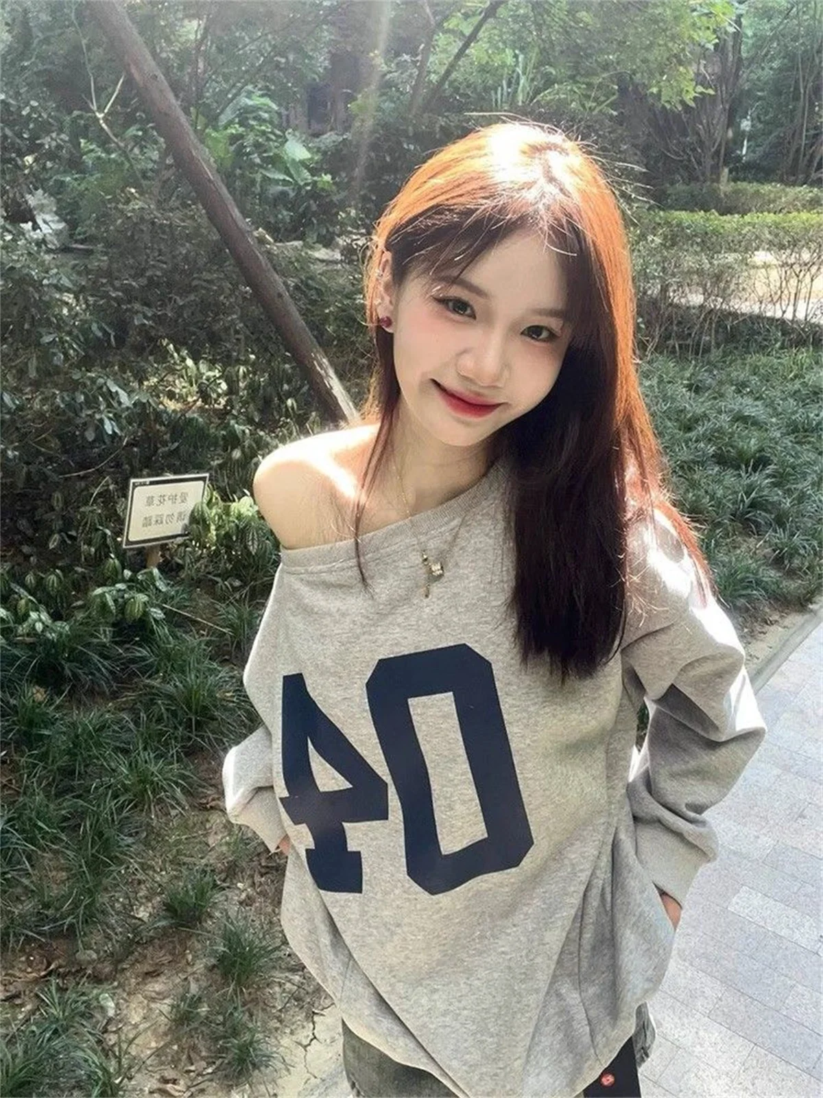 Sudadera con capucha reversible y corte holgado para mujer, Top con hombros anchos, suéter holgado Vintage americano con hombros descubiertos para chicas geniales en otoño