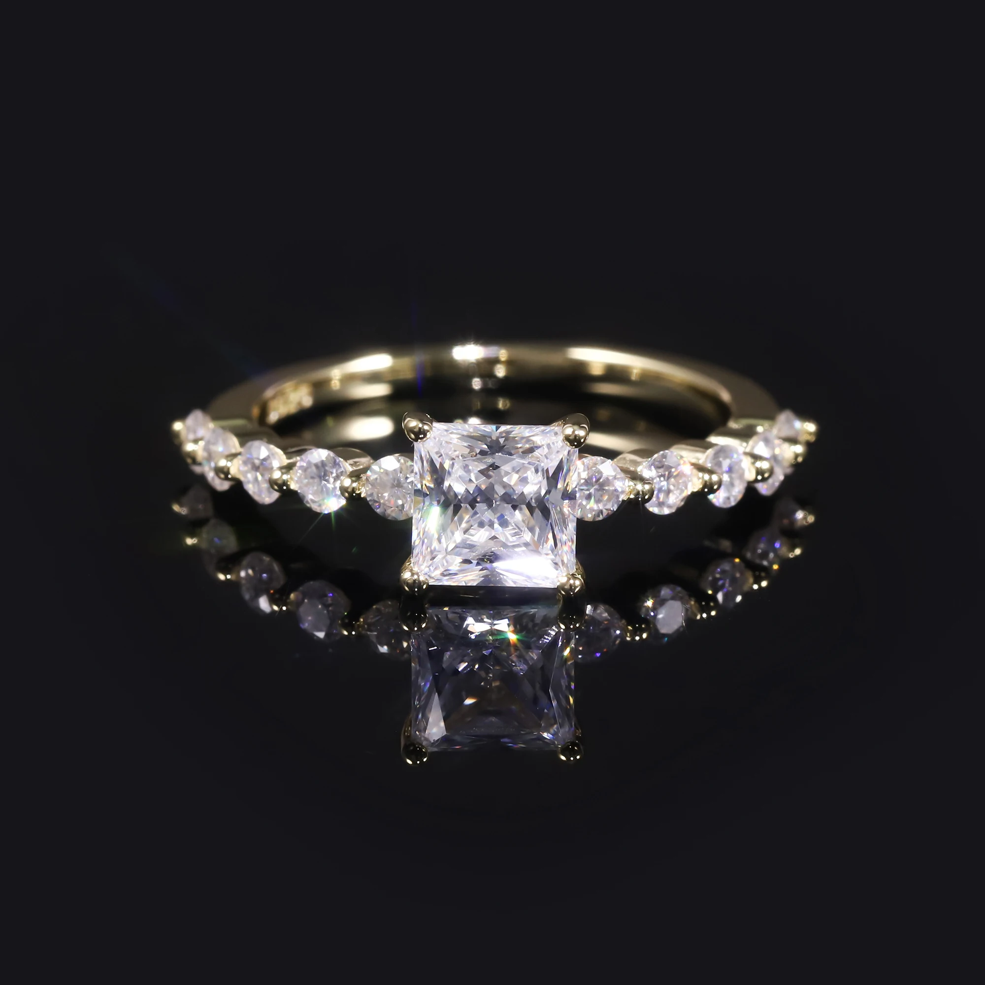 

GEM'S BALLET 1.0CTW 5.5mm Princess Cut Marseille Half Coverage Moissanite Engagement Ring in 18k Gold Plated 925 Sterling Silver