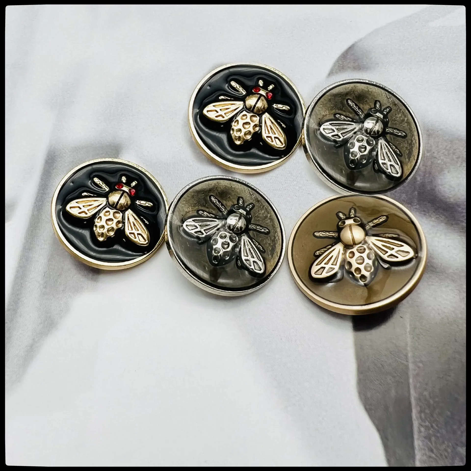 Boutons ronds en métal abeille Vintage, 6 pièces, pour vêtements de styliste, boucles d'abeille, manteau, veste, pull