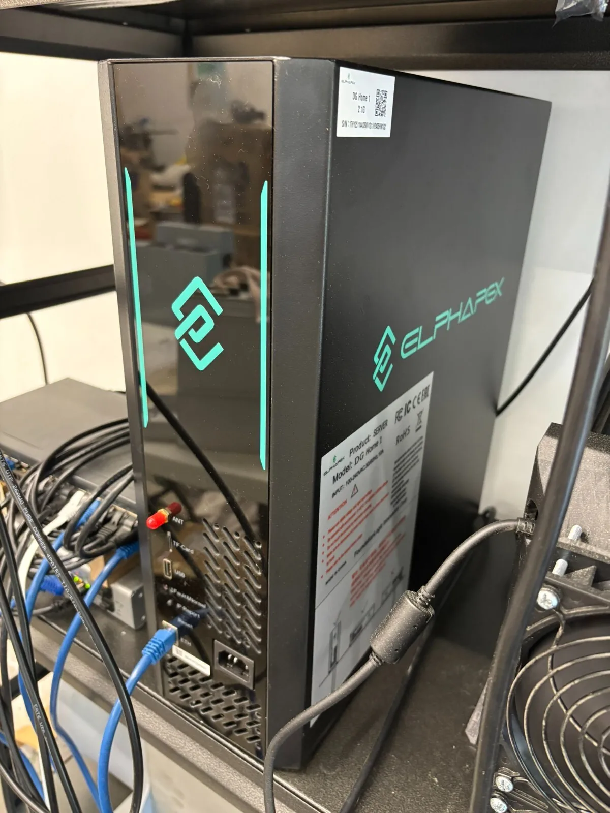 

BUY 10 GET 6 FREE ElphaPex DG Home 1 2100mh/S 2.1g 630W LTC/Doge Dogecoin Scrypt Miner