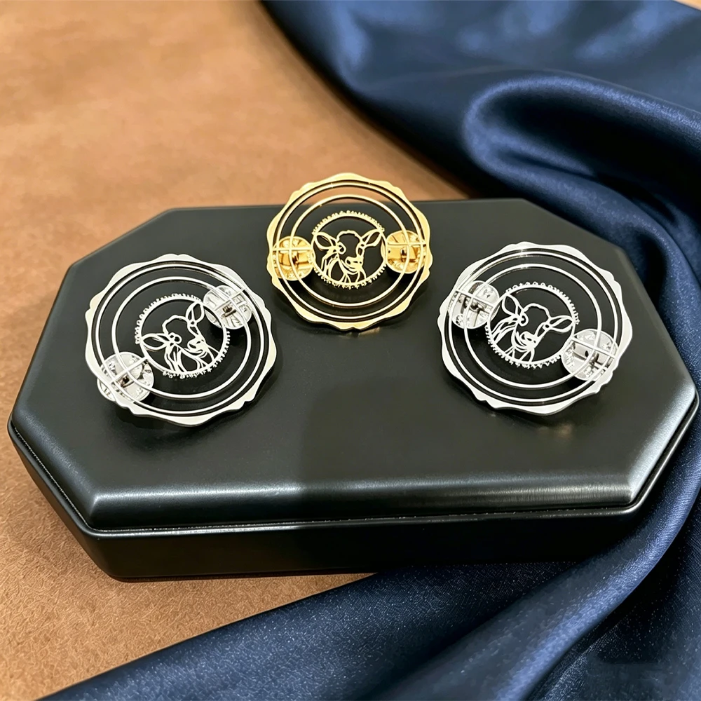 Customized Personalized Animal Pictures Stainless Steel Brooch Simple And Personalized Brooch Daily Suit Matching The Best Gifts