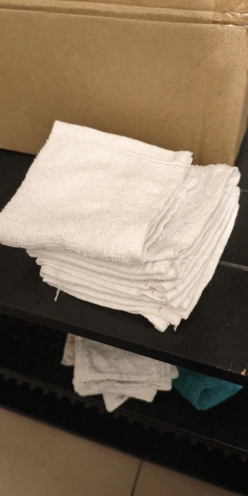 AhLoyalty 5pcs/lot 25*25CM Soft Square Towel Handkerchief Face Hand Small Travel Bathing Towels for Adult Kids Wholesale photo review