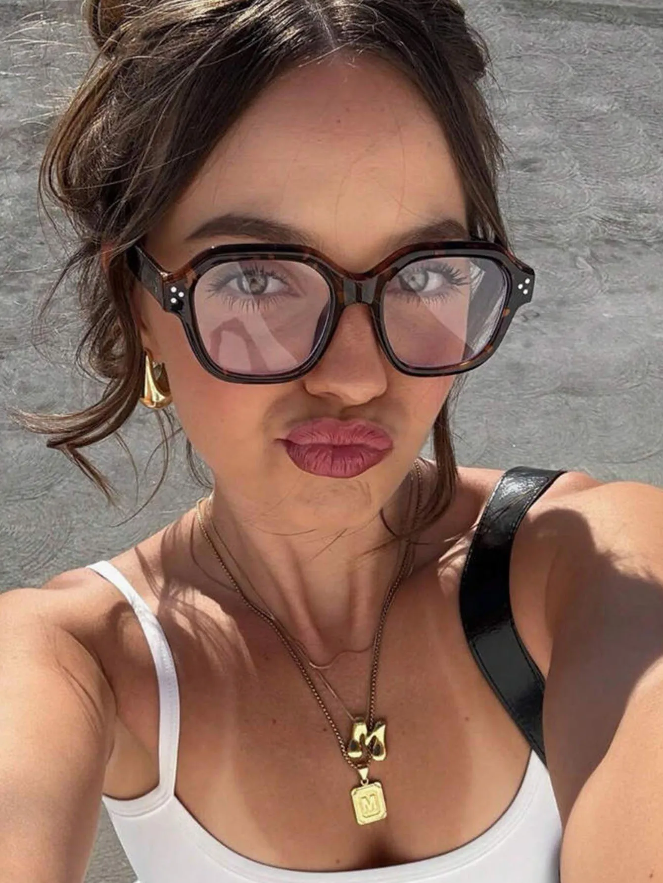 1Pair Women's Retro Oversized Square Tortoise Frame Blue Light Blocking Glasses, Anti-Blue Ray Computer Eyeglasses with Multilayer Protective Lens, Trendy Fashion Eyewear for Screen Time, Office, Gaming & Daily Use