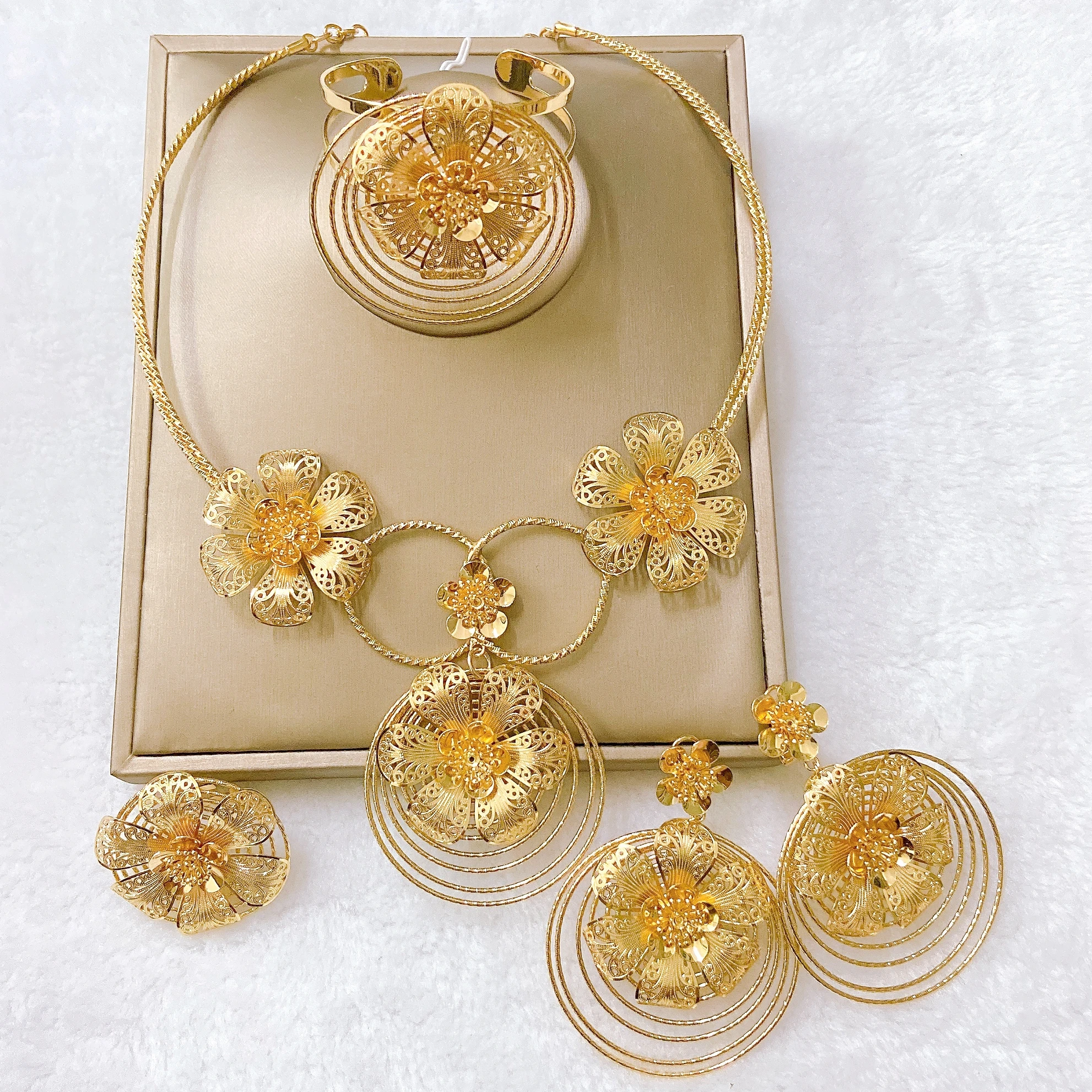 Luxury Ethiopian Gold Color Jewelry Sets Multi Circle Layer Floral Choker Bracelet Large Drop Earrings Rings Set Moroccan