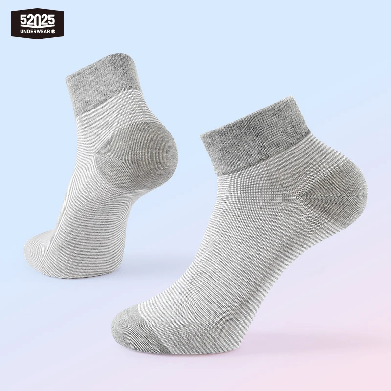 52025 Striped Cotton Crew Socks 3 Pairs Lightweight Breathable Comfortable Cotton Mens Casual Socks Anit-drop Heel 3pcs