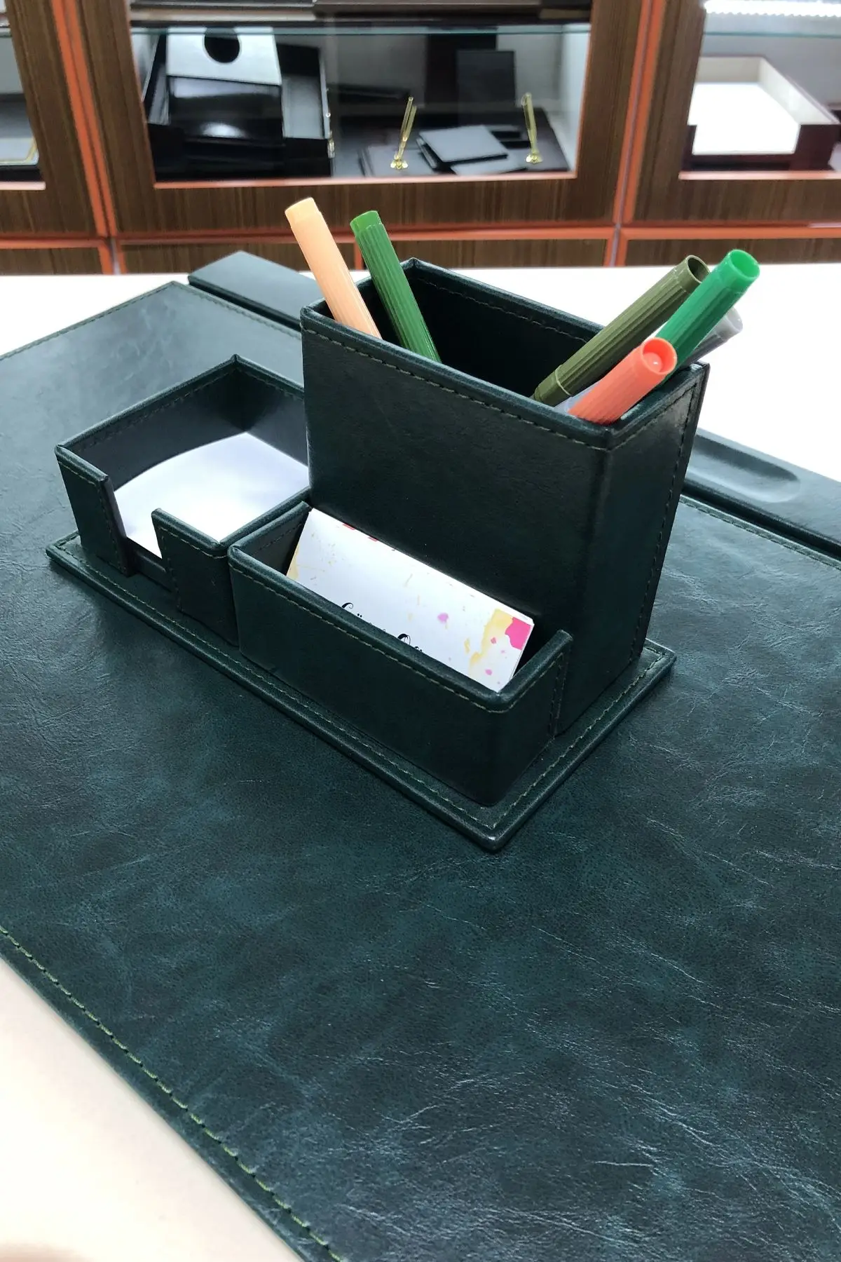 2 Pieces Desktop Organizer - Desk Pad and 3 in 1 Desk Organize Set - Office Desk Accessories - Office Desk Det -Leather Desk Set