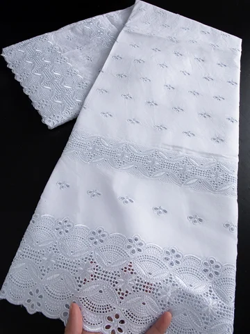 Nigerianische Baumwolle Schweizer Spitze in der Schweiz Afrikanische Spitze Stoff Stickerei Steine Hochzeitskleid für Frauen Hohe Qualität 5 Yards 4400
